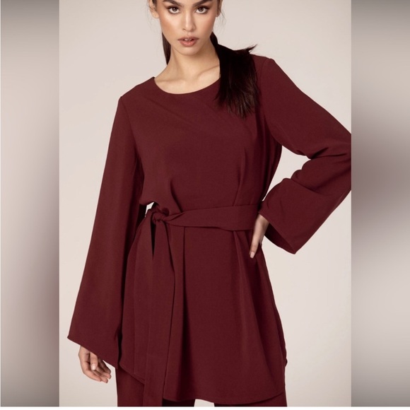 Veiled Collection Nadia Belted Tunic Long Sleeve - Picture 1 of 4